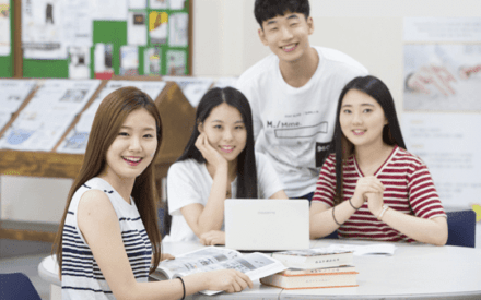 Du học Hàn Quốc ngành phiên dịch đang cực kì hot cho sinh viên Việt
